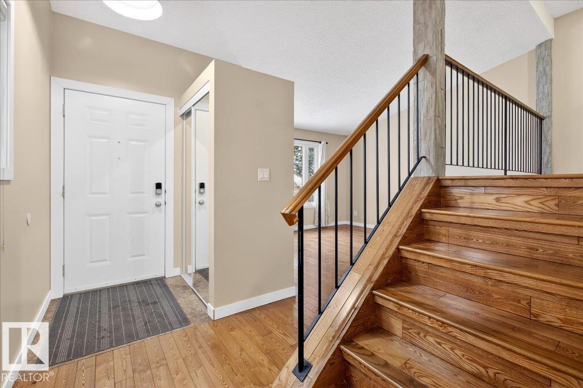 15621 83a St NW, Edmonton, Alberta  T5Z 2R6 - Photo 4 - E4477757