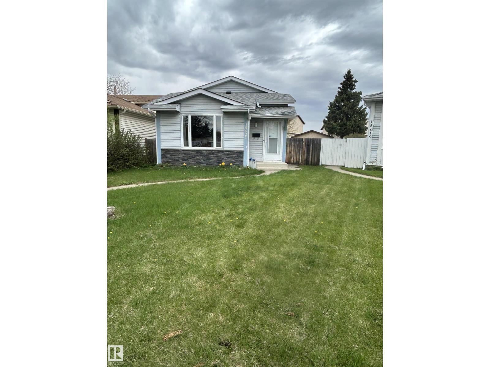 15621 83a St NW, Edmonton, Alberta  T5Z 2R6 - Photo 1 - E4477757