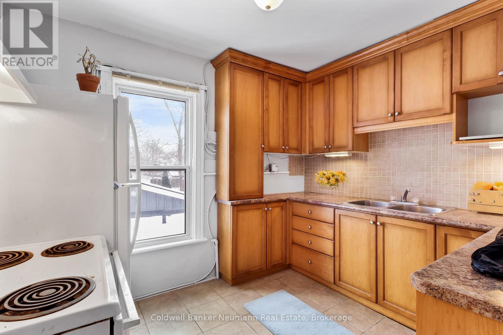 D - 43 Ontario Street, Guelph, Ontario  N1E 3A9 - Photo 5 - X13125066