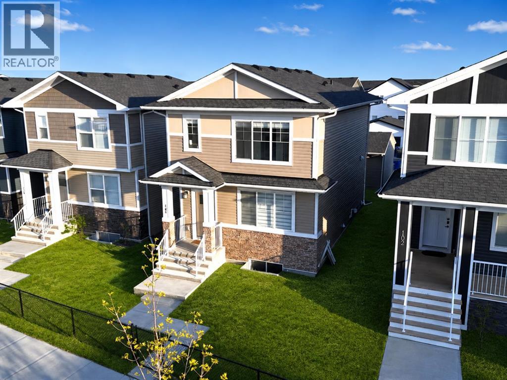 106 Dawson Harbour Grove, Chestermere, Alberta  T1X 2S4 - Photo 2 - A2310343