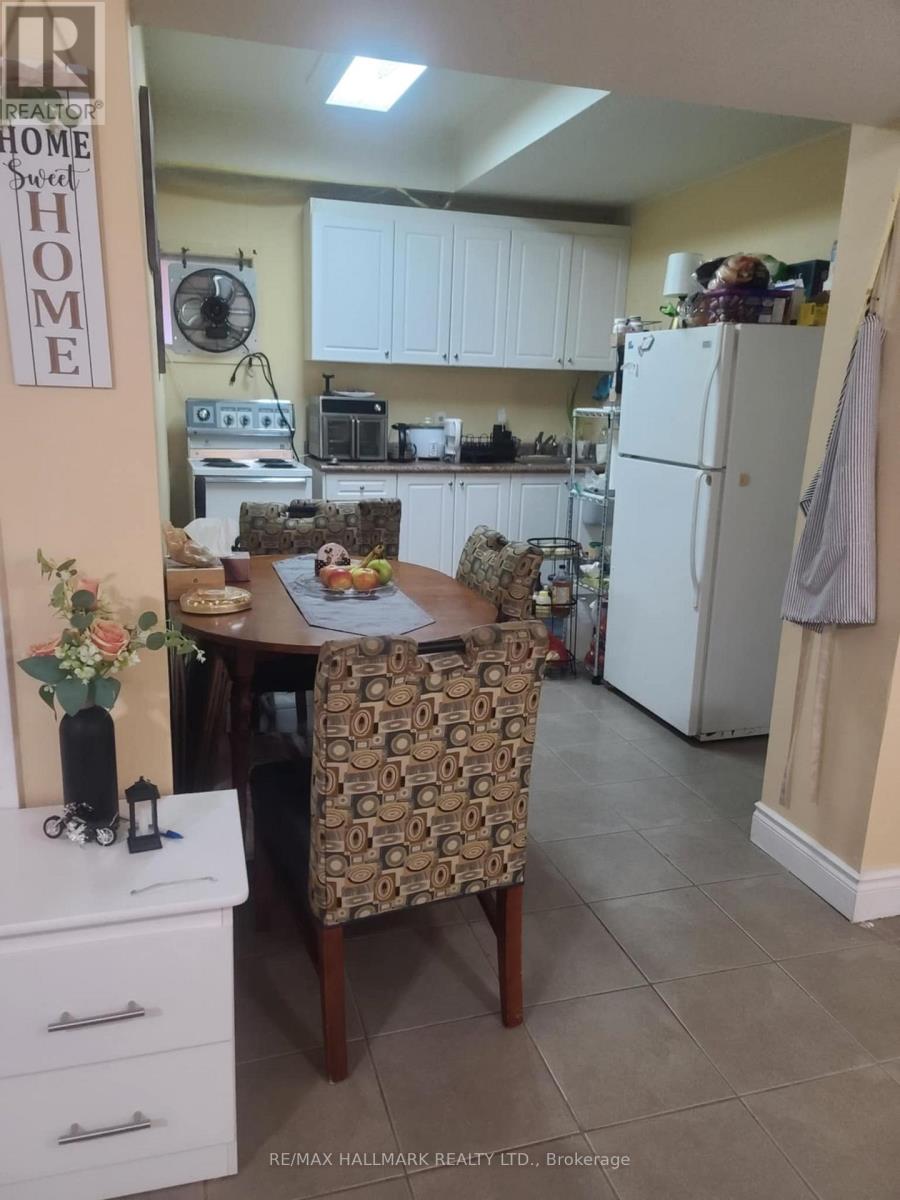 Basement - 399 Lawrence Avenue W, Toronto, Ontario  M5M 1C1 - Photo 3 - C13125038
