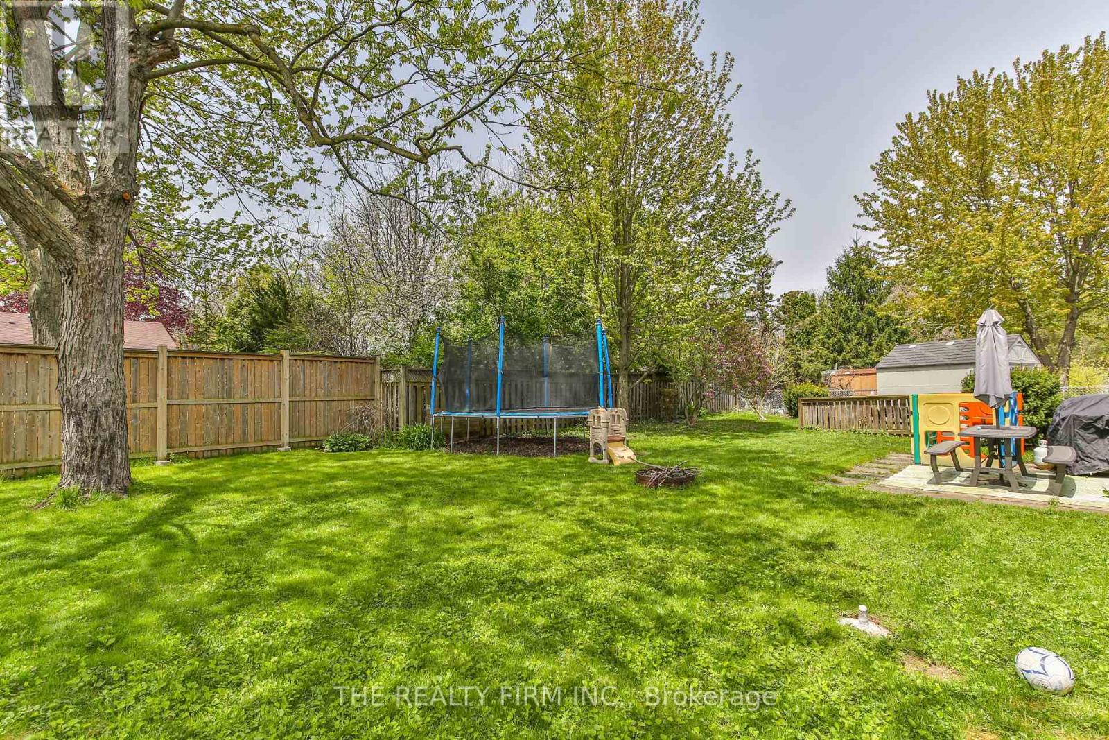 40 Ebury Place, London South, Ontario  N6C 4V4 - Photo 40 - X13124606