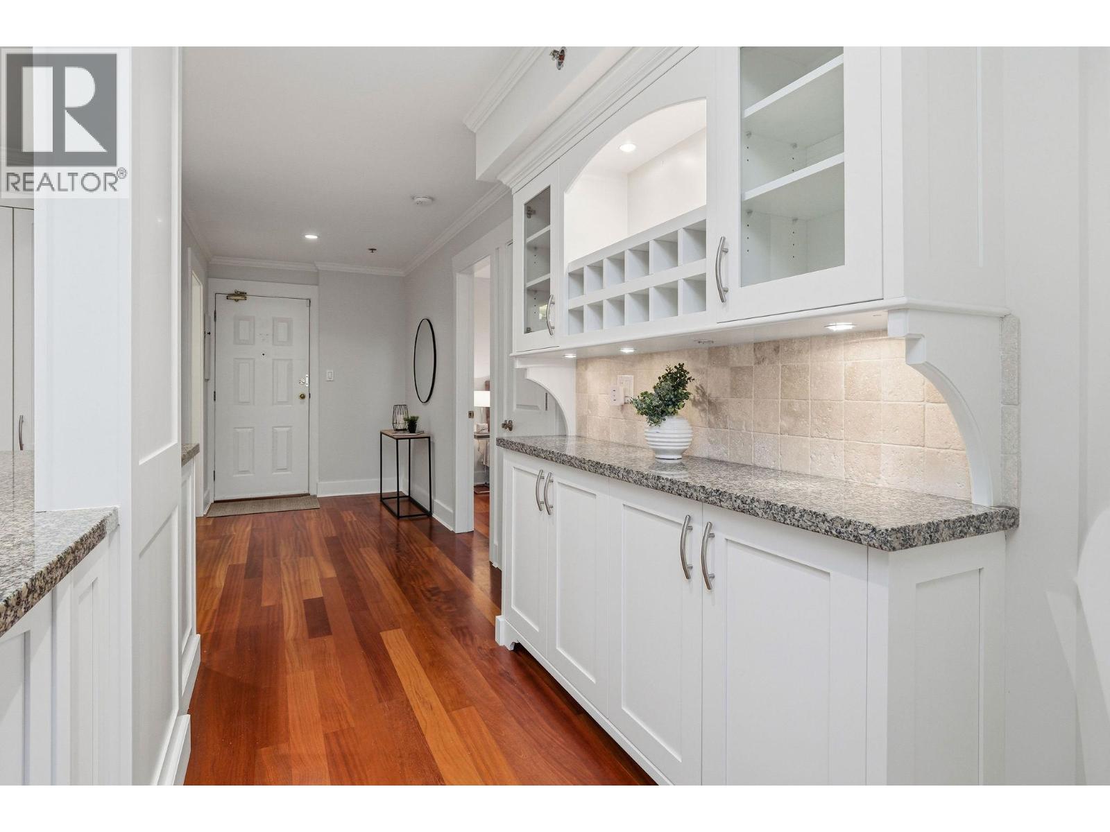 302 2455 Bellevue Avenue, West Vancouver, British Columbia  V7V 1E1 - Photo 10 - R3102717