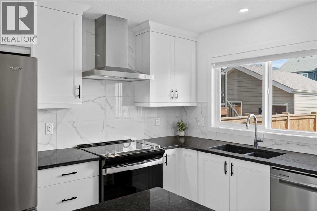 12 Heirloom Crescent SE, Calgary, Alberta  T3S 0G9 - Photo 14 - A2298841