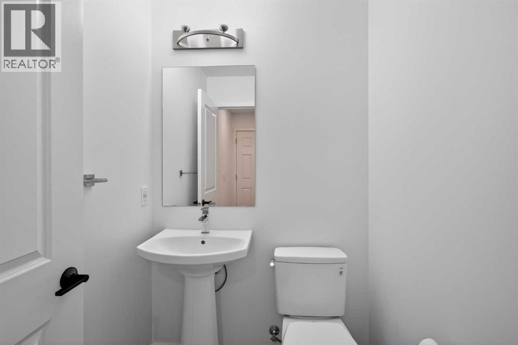 12 Heirloom Crescent SE, Calgary, Alberta  T3S 0G9 - Photo 18 - A2298841