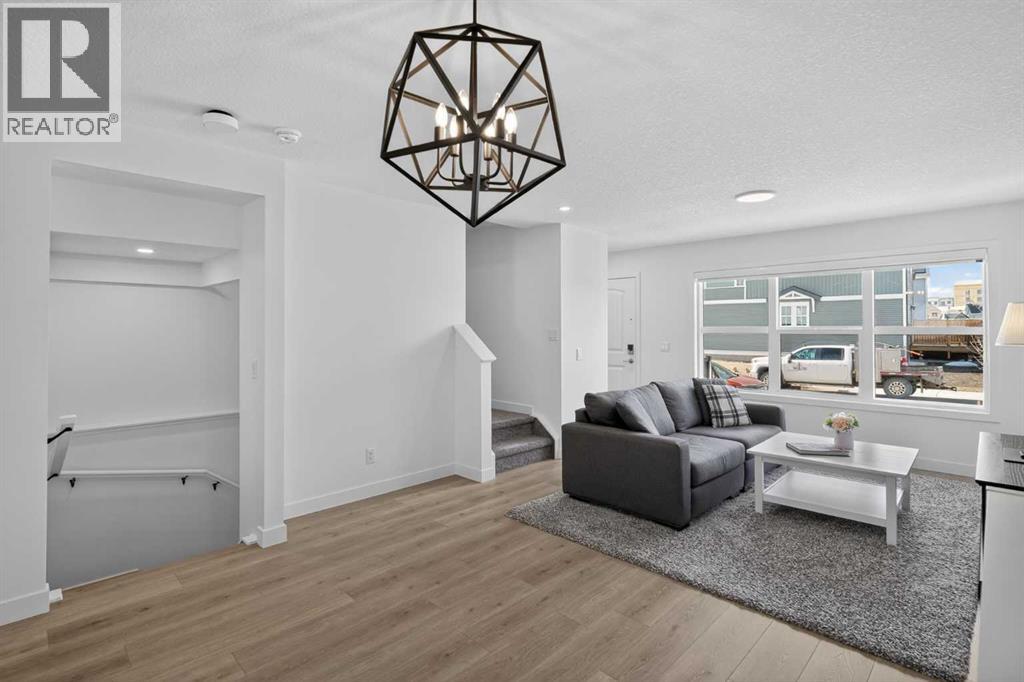 12 Heirloom Crescent SE, Calgary, Alberta  T3S 0G9 - Photo 19 - A2298841