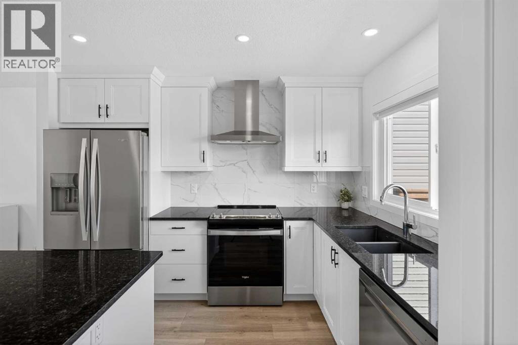 12 Heirloom Crescent SE, Calgary, Alberta  T3S 0G9 - Photo 15 - A2298841