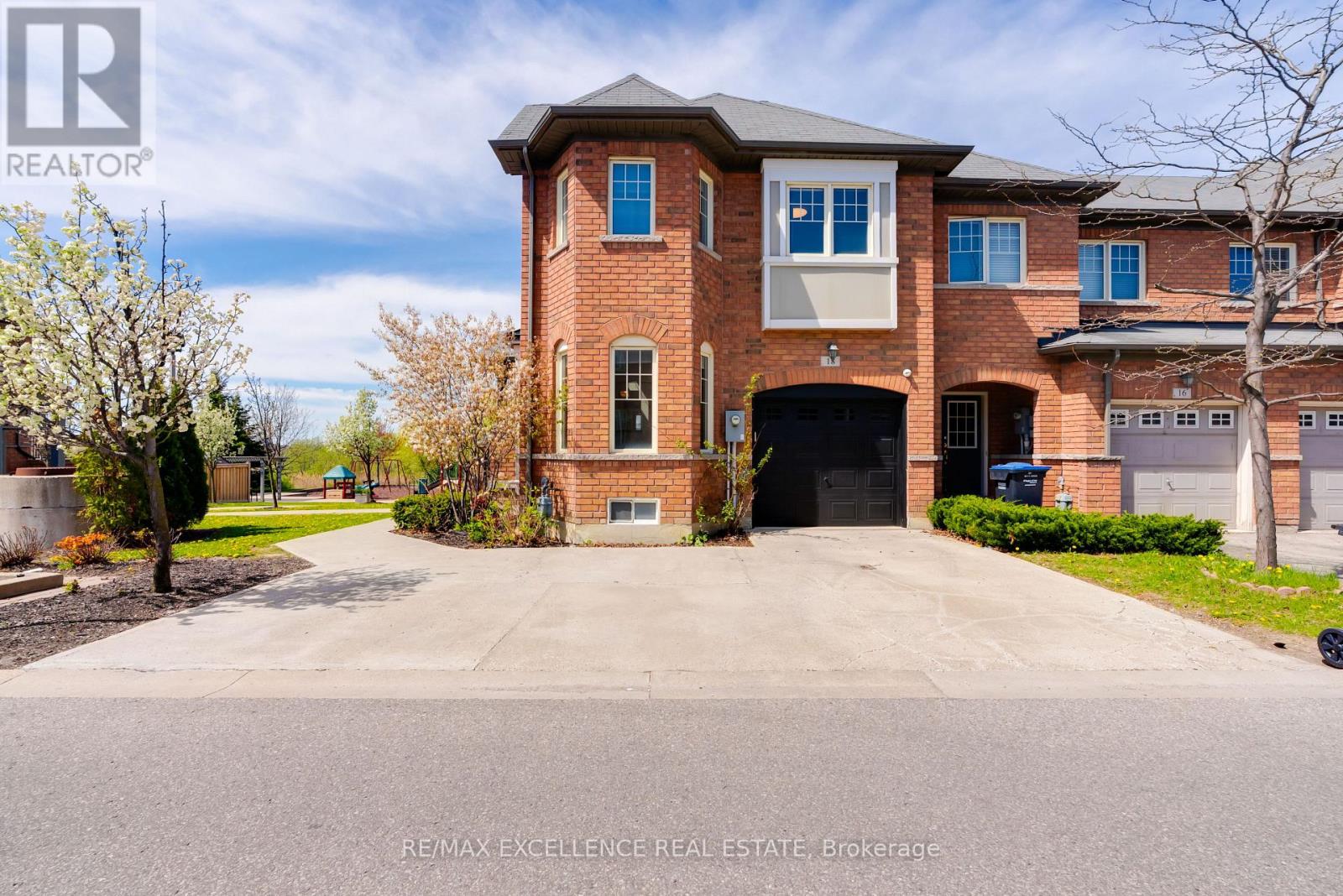 18 DAVENHILL ROAD, Brampton, Ontario