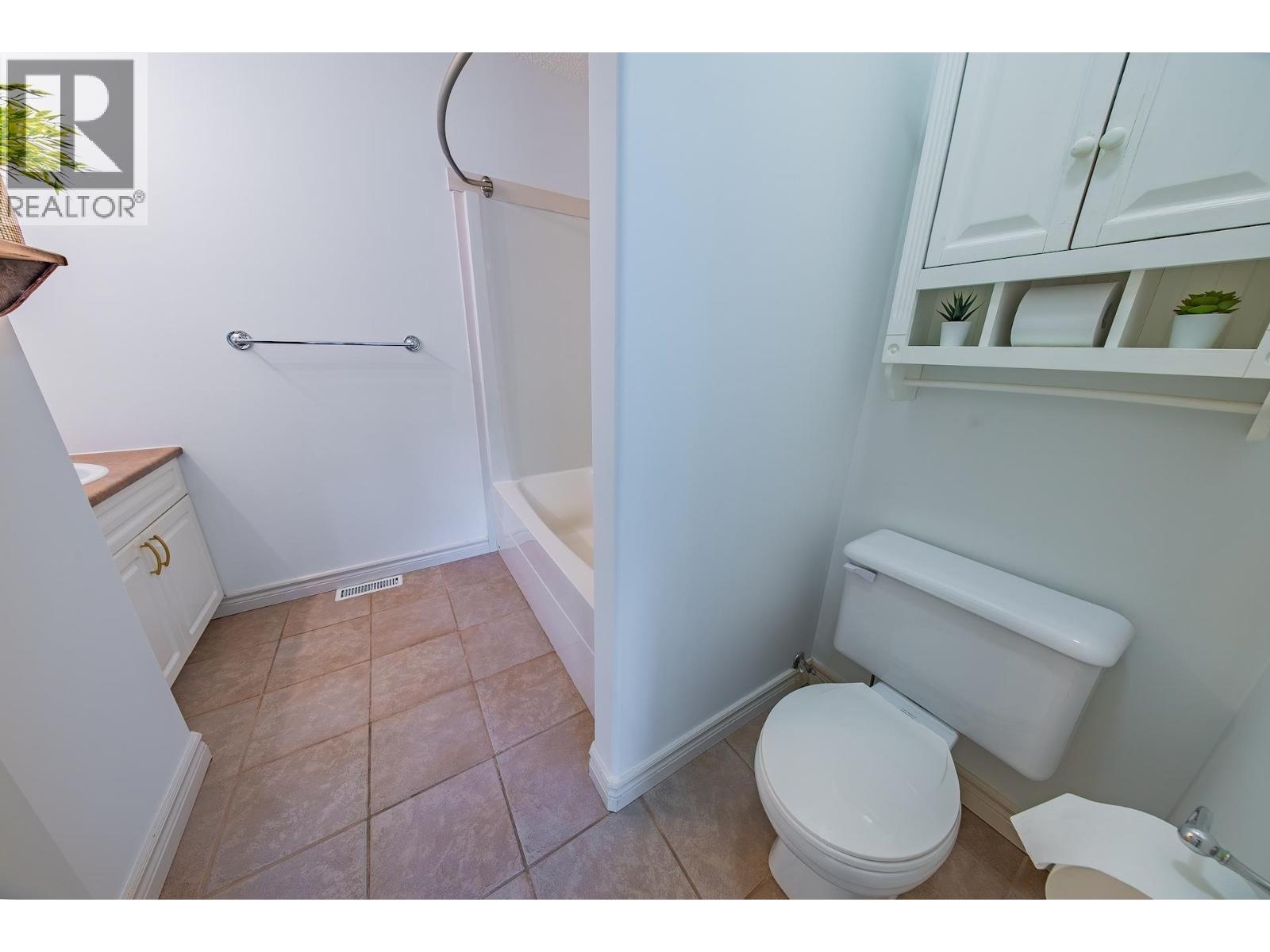 A 10007 111 Avenue, Fort St. John, British Columbia  V1J 4S6 - Photo 16 - R3123494