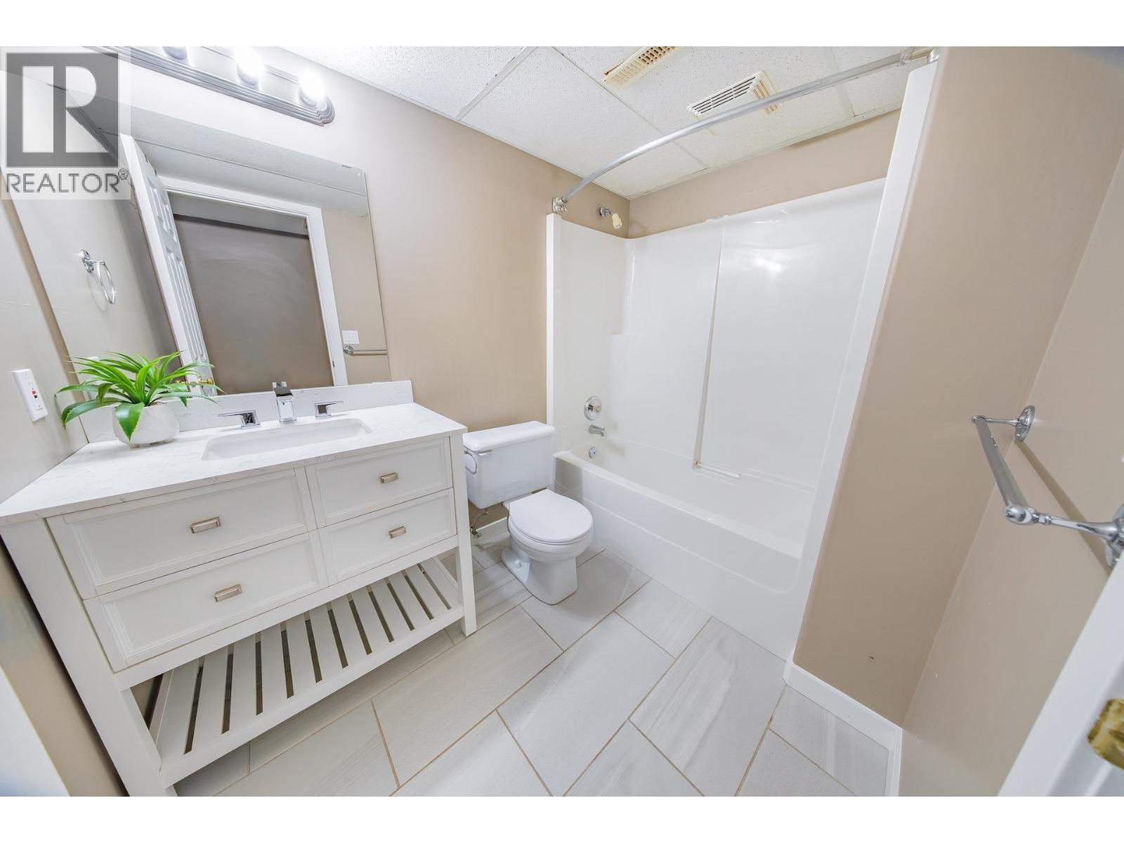 A 10007 111 Avenue, Fort St. John, British Columbia  V1J 4S6 - Photo 31 - R3123494
