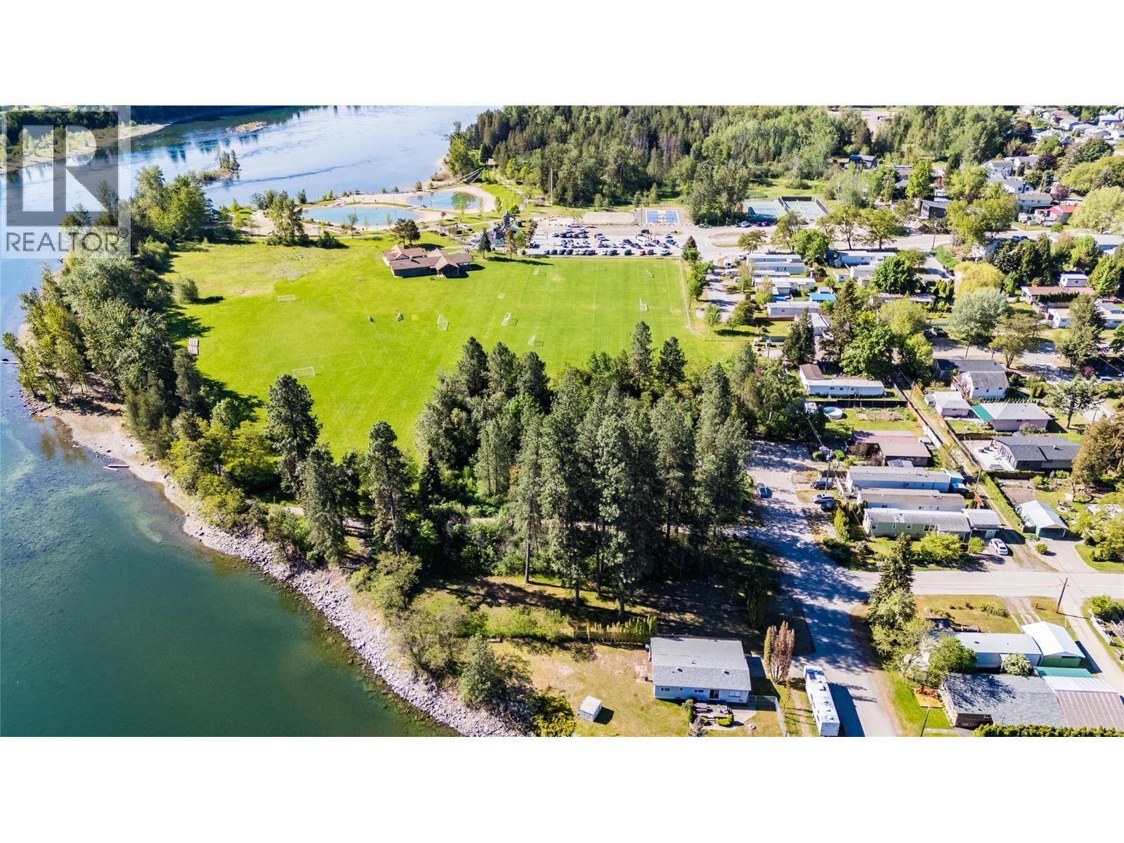 225 2nd Avenue, Castlegar, British Columbia  V1N 3C2 - Photo 19 - 10386871
