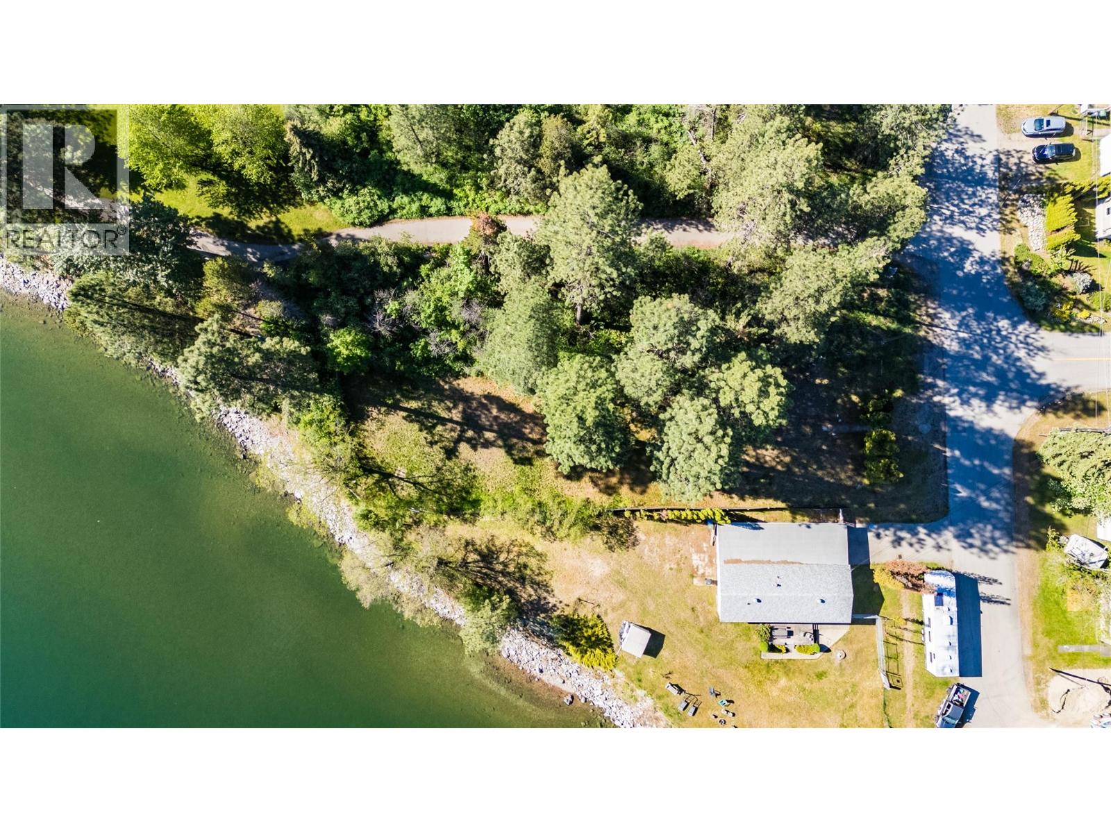 225 2nd Avenue, Castlegar, British Columbia  V1N 3C2 - Photo 24 - 10386871