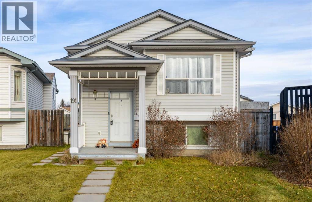 191 Applebrook Circle SE, Calgary, Alberta  T2A 7T3 - Photo 1 - A2289496