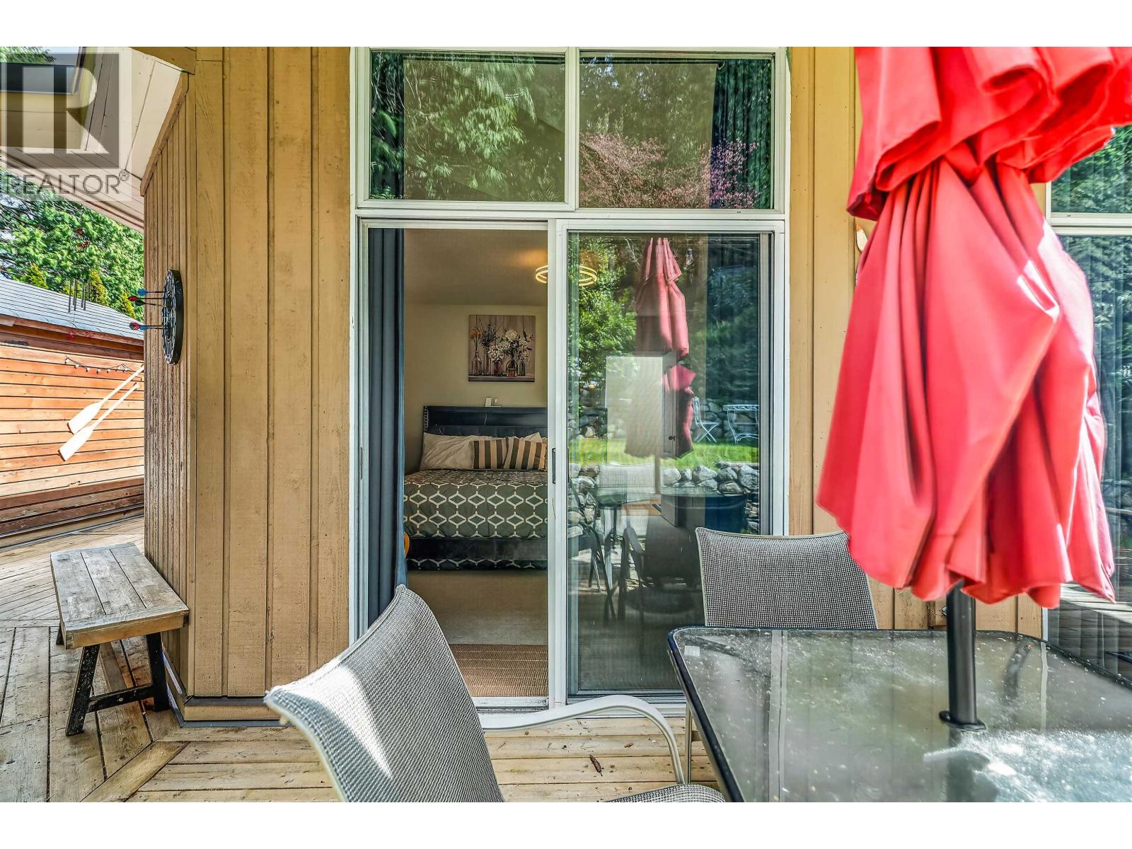 1849 North Road, Gibsons, British Columbia  V0N 1V1 - Photo 16 - R3113426