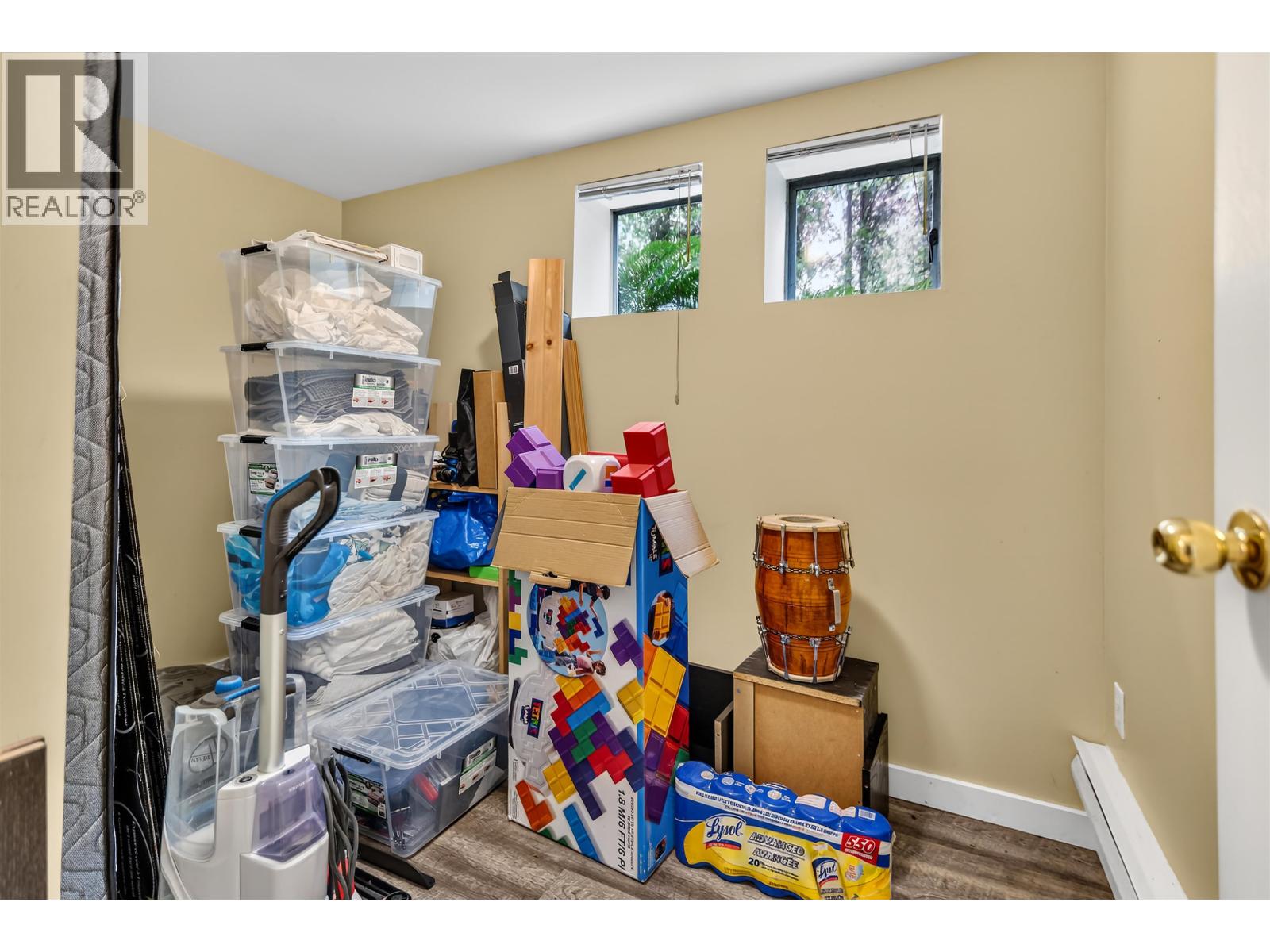 1849 North Road, Gibsons, British Columbia  V0N 1V1 - Photo 25 - R3113426