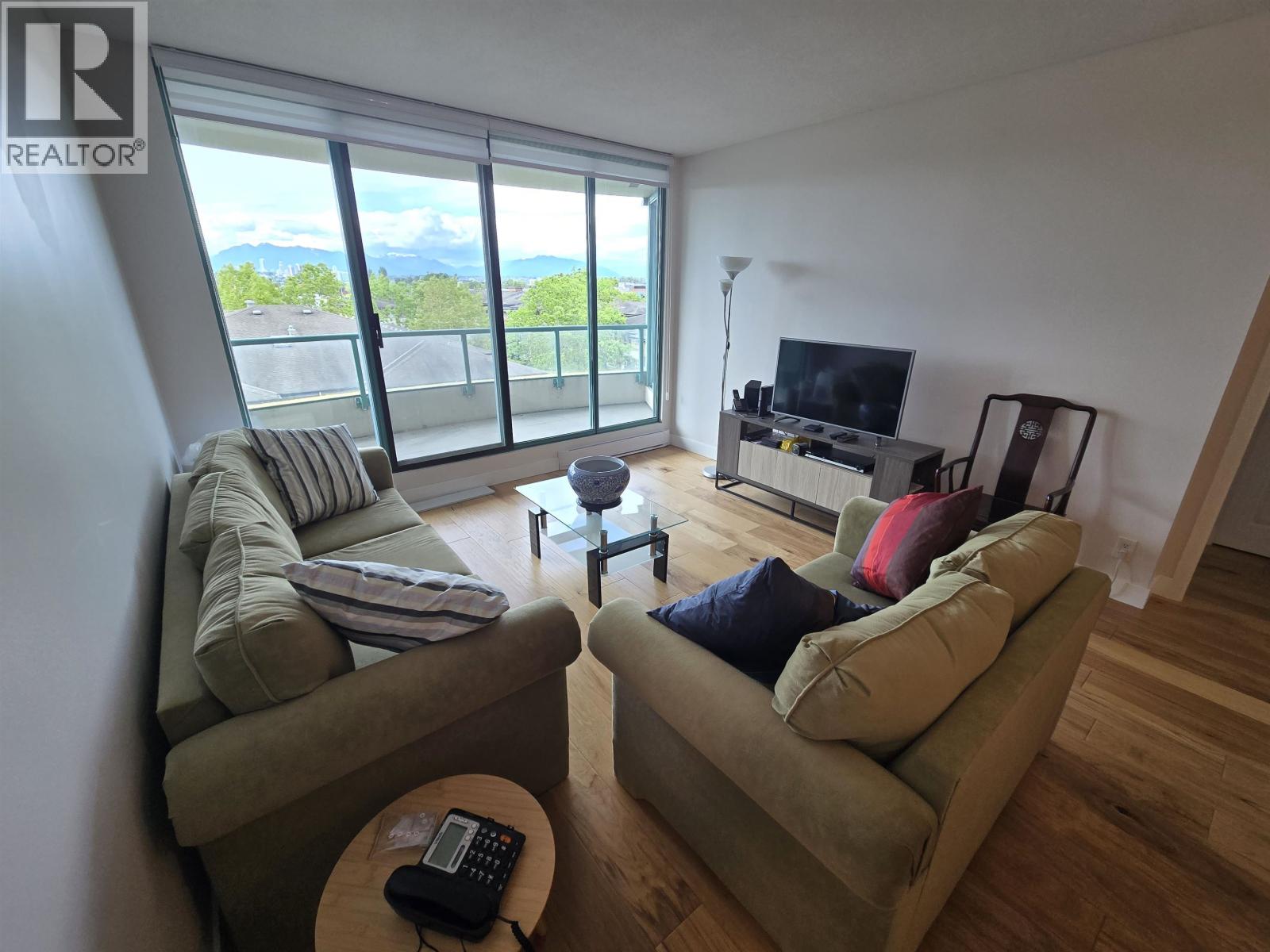 703 8871 Lansdowne Road, Richmond, British Columbia  V6X 3X8 - Photo 4 - R3121485