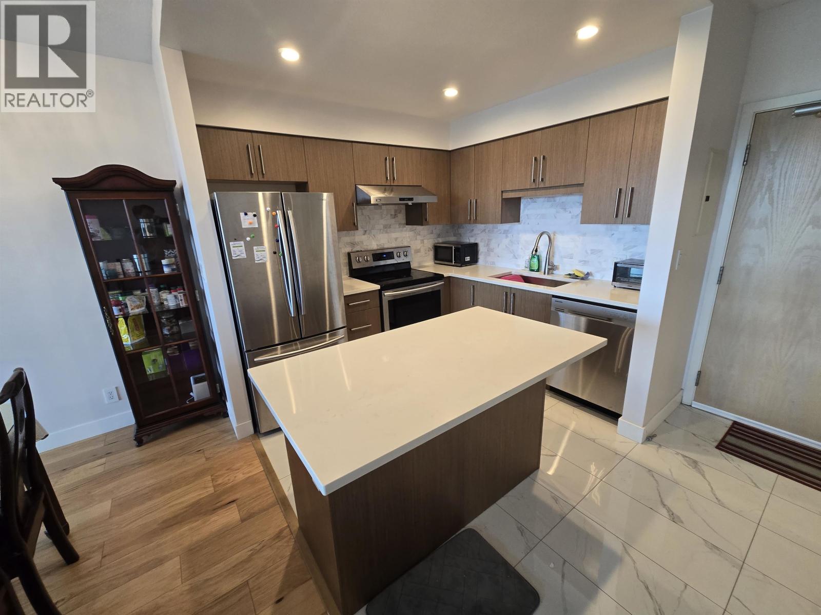 703 8871 Lansdowne Road, Richmond, British Columbia  V6X 3X8 - Photo 7 - R3121485