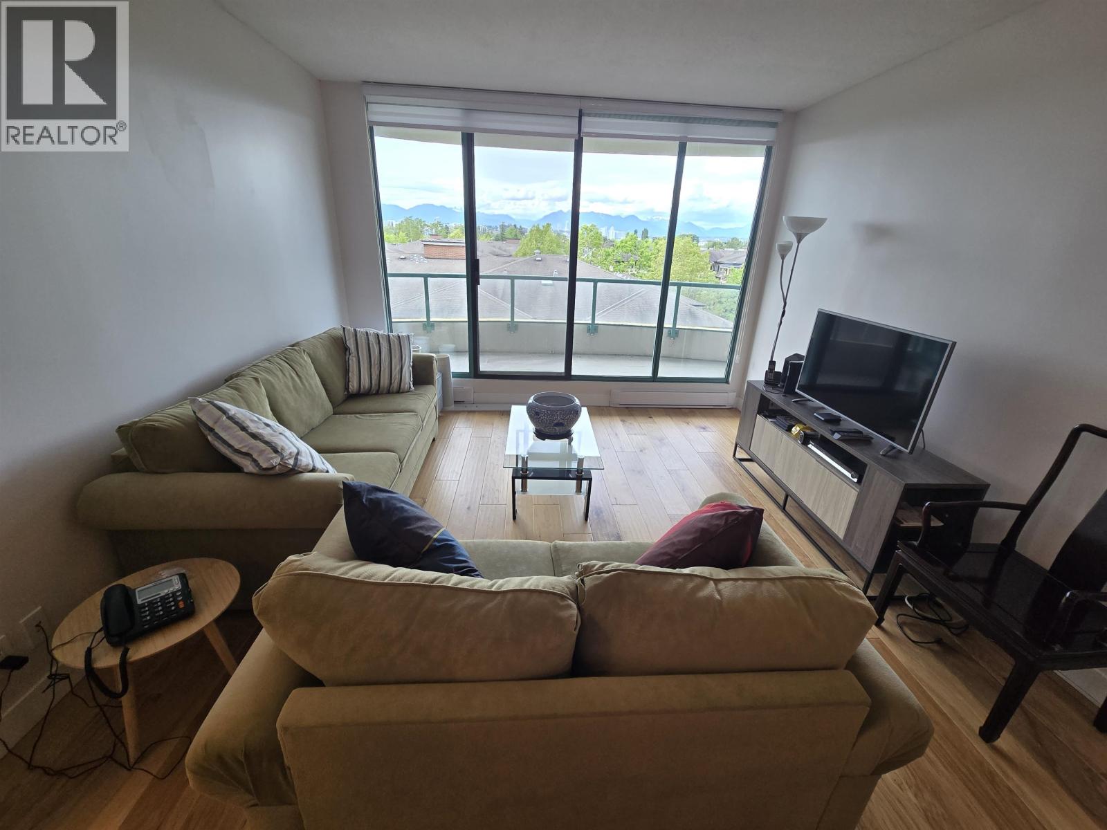 703 8871 Lansdowne Road, Richmond, British Columbia  V6X 3X8 - Photo 3 - R3121485