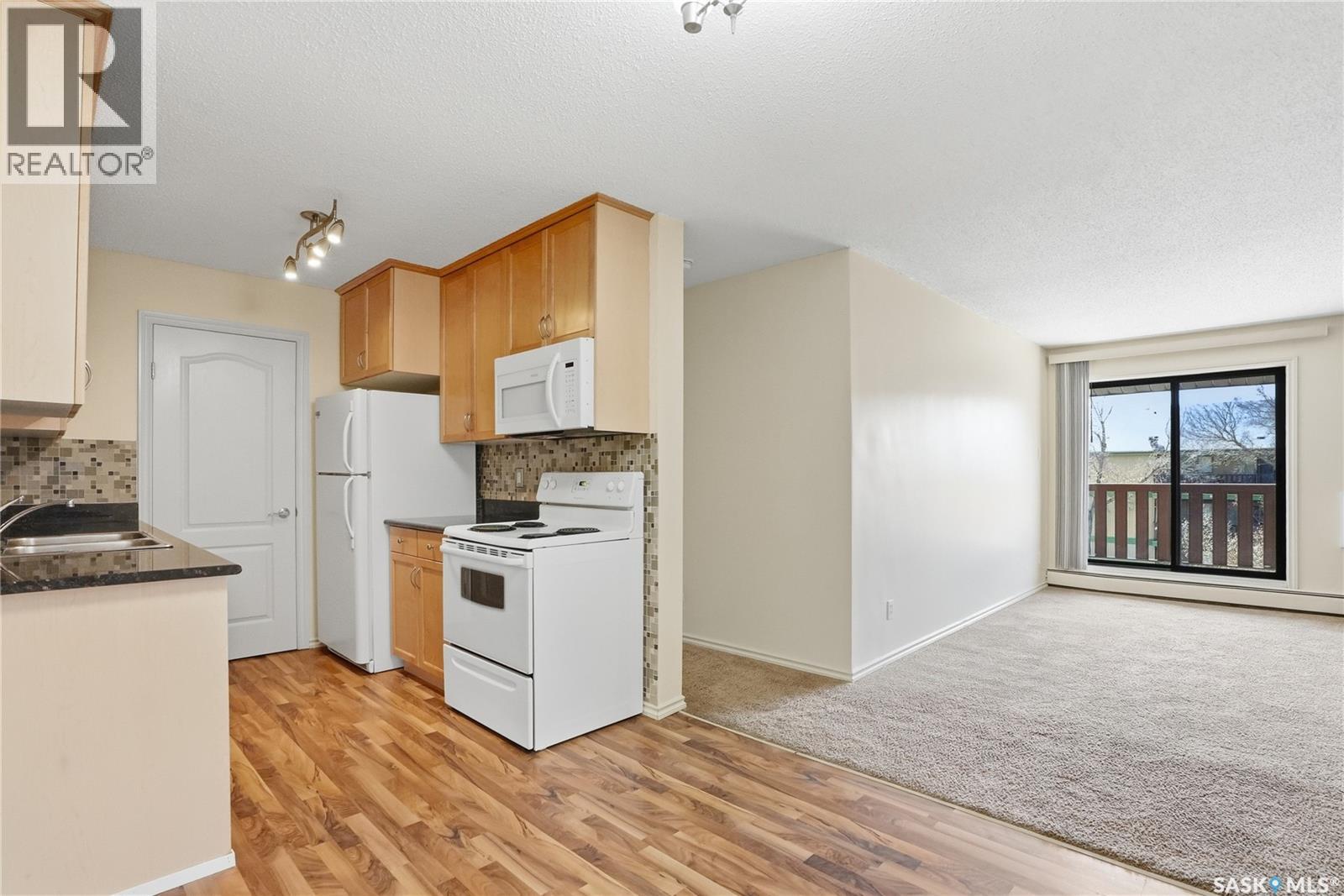 301 E 1121 Mckercher Drive, Saskatoon, Saskatchewan  S7H 5B8 - Photo 10 - SK035911