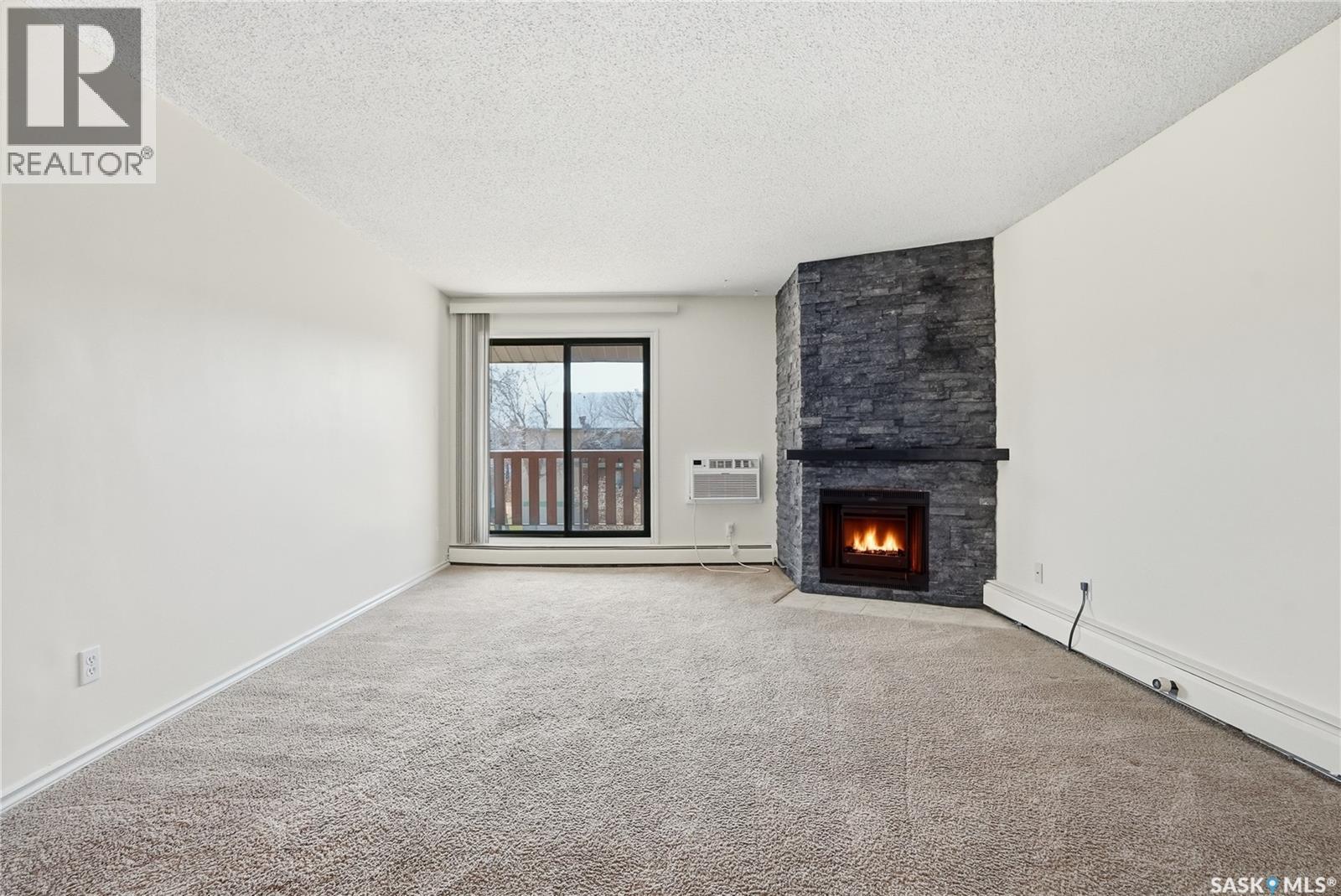 301 E 1121 Mckercher Drive, Saskatoon, Saskatchewan  S7H 5B8 - Photo 6 - SK035911
