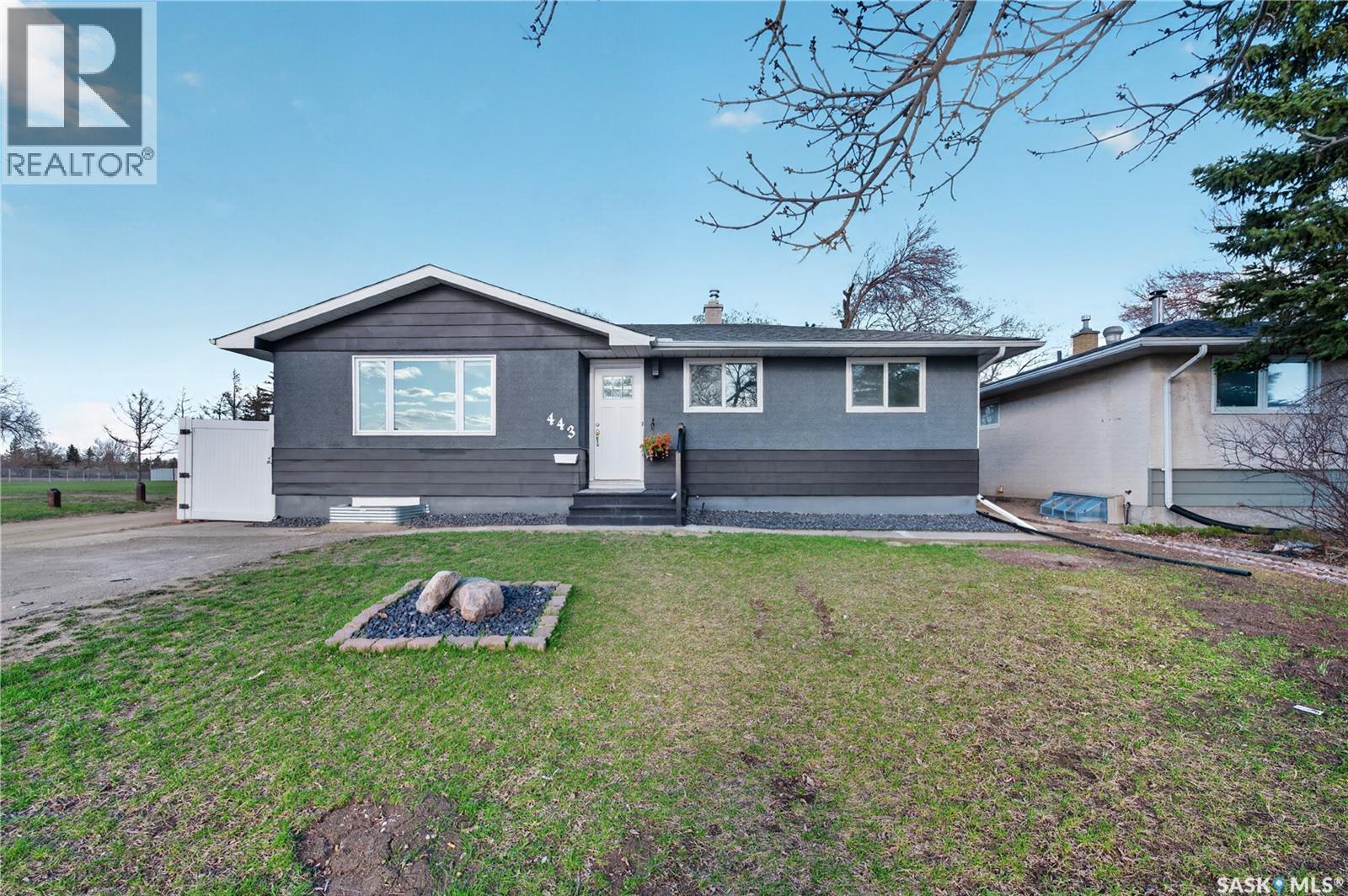 443 Argyle Street N, Regina, Saskatchewan  S4R 4C9 - Photo 1 - SK035810