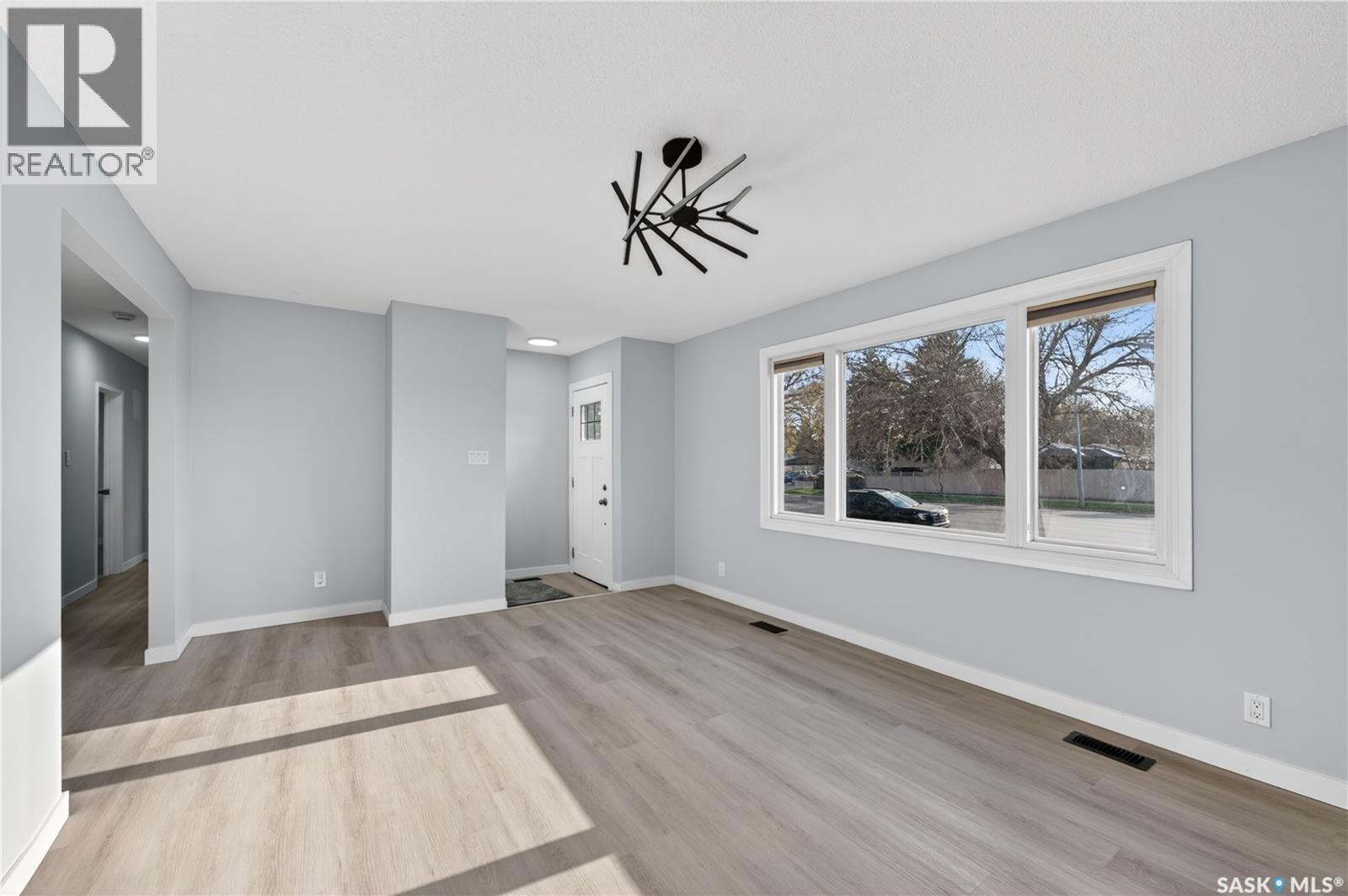 443 Argyle Street N, Regina, Saskatchewan  S4R 4C9 - Photo 6 - SK035810