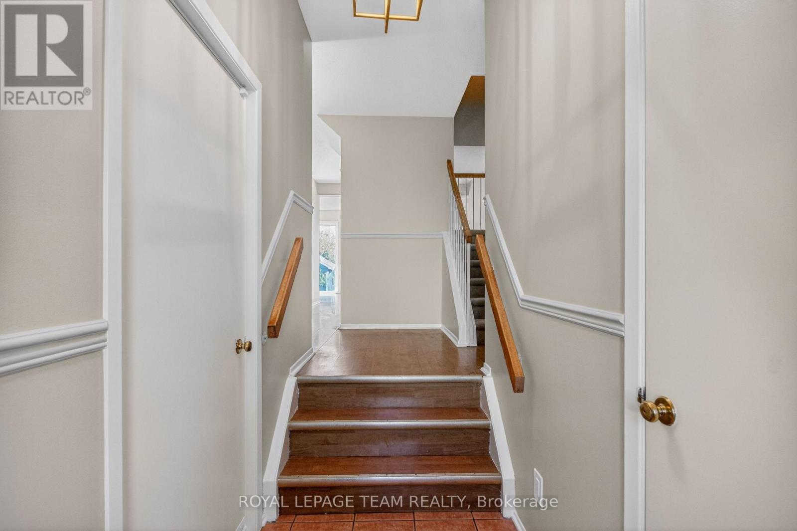 39 Saxton Private, Ottawa, Ontario K2H 9P3 - Photo 5 - X13125172