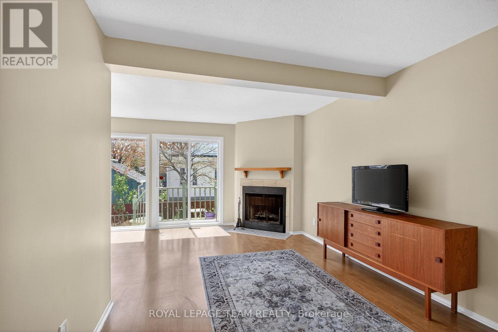 39 Saxton Private, Ottawa, Ontario K2H 9P3 - Photo 6 - X13125172