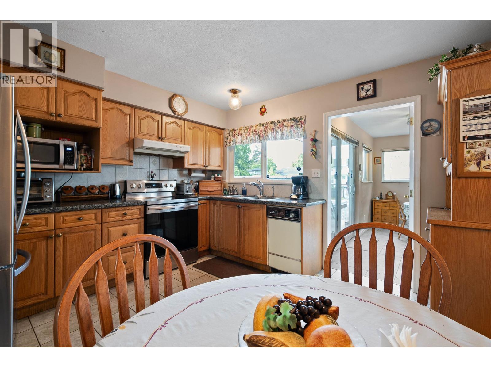 6949 Jubilee Avenue, Burnaby, British Columbia  V5J 4B4 - Photo 9 - R3123498