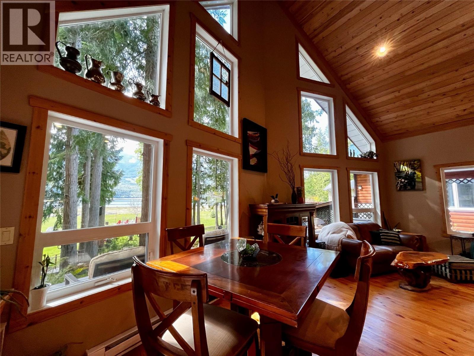 516 Bayview Road, Nakusp, British Columbia  V0G 1R1 - Photo 11 - 10387093