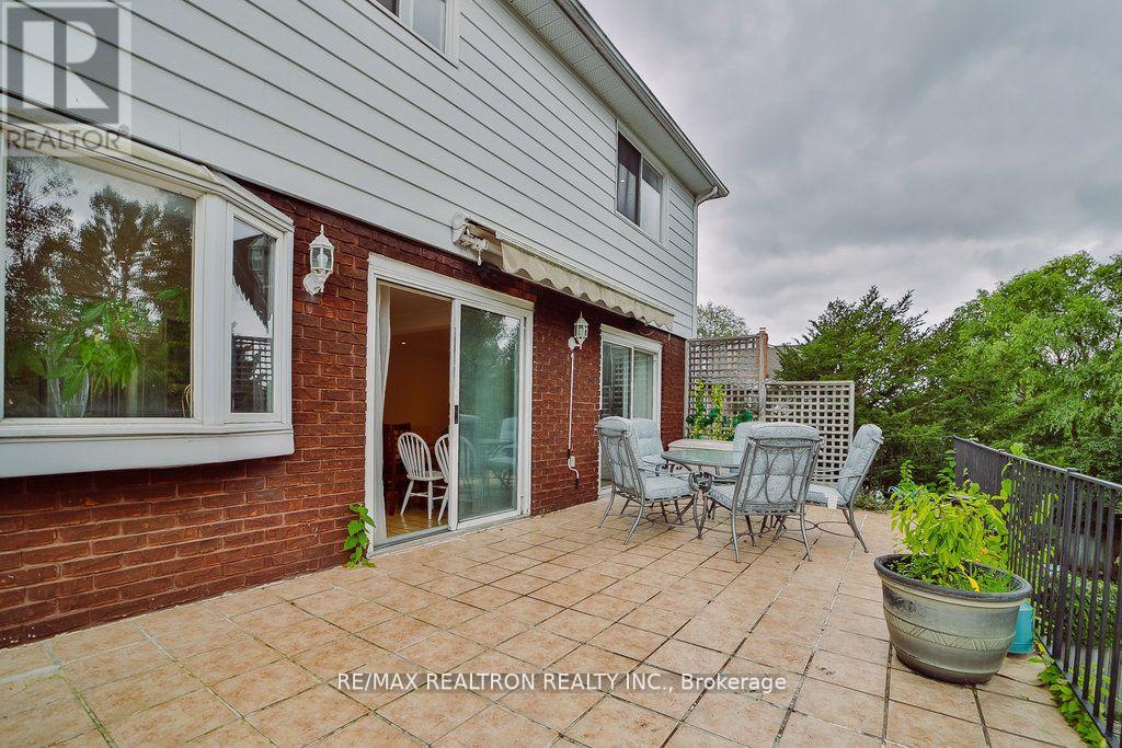 18 Debra Crescent, Barrie, Ontario  L4N 3T1 - Photo 36 - S13125148
