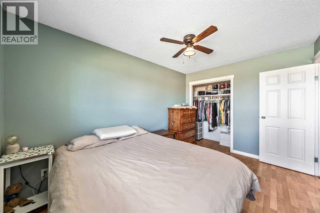 120 Pennsburg Way SE, Calgary, Alberta  T2A 2J5 - Photo 15 - A2308666