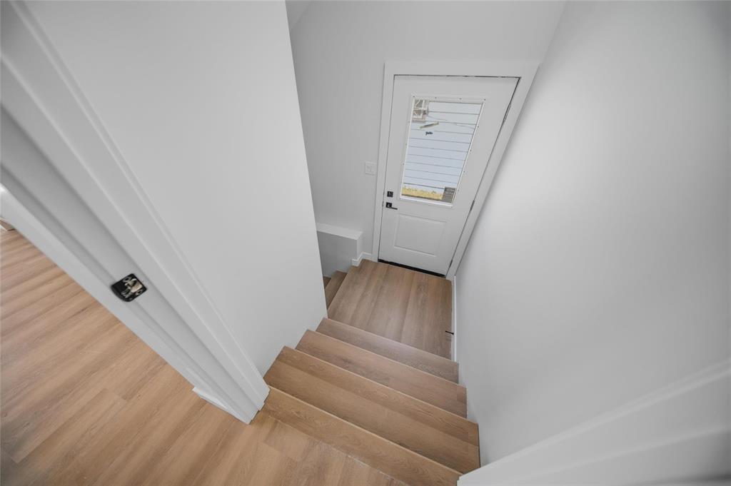 1327 Manitoba Avenue, Winnipeg, Manitoba  R2X 0K8 - Photo 8 - 202610462
