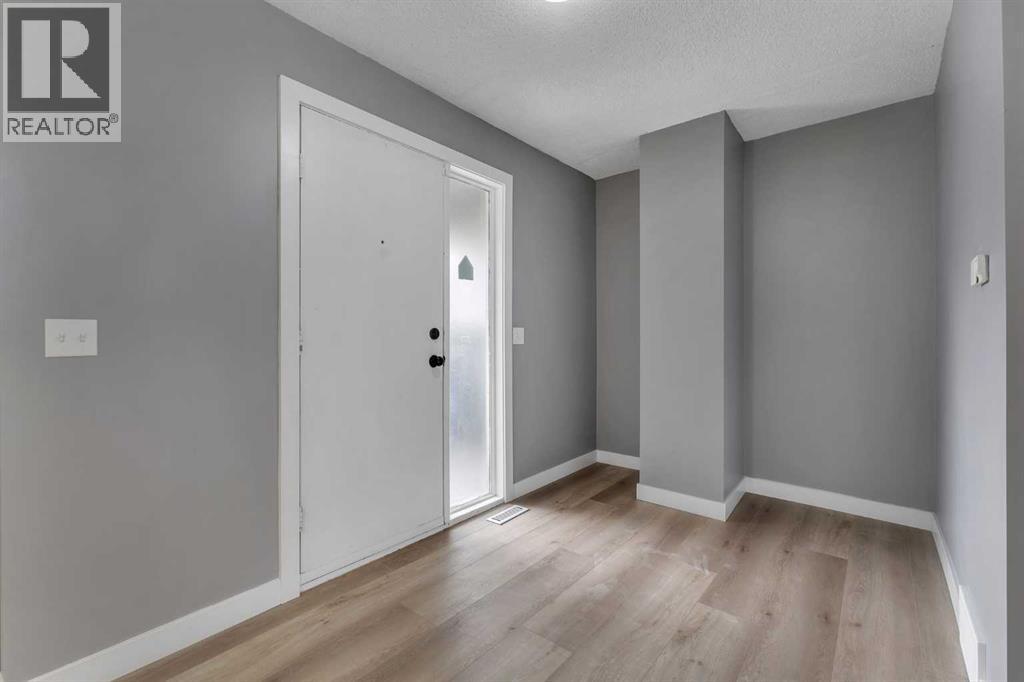 104, 7172 Coach Hill Road SW, Calgary, Alberta  T3H 1C8 - Photo 4 - A2295099