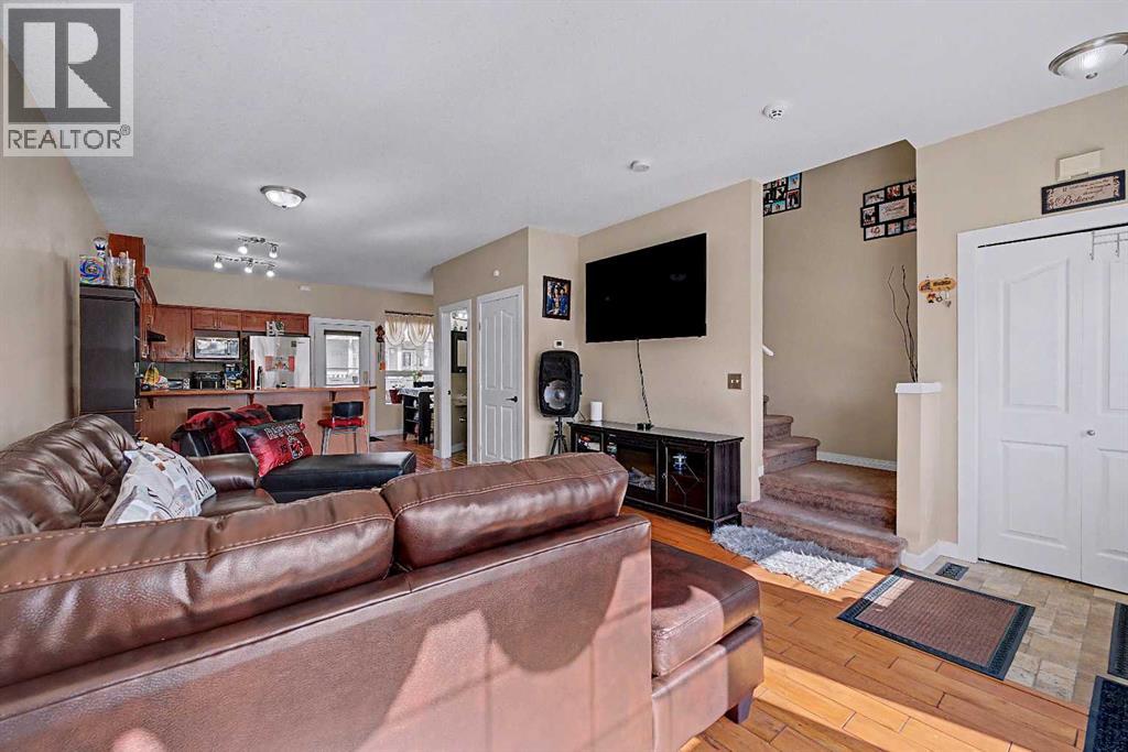 402, 2005 Luxstone Boulevard Sw, Airdrie, Alberta  T4B 3J9 - Photo 5 - A2309648