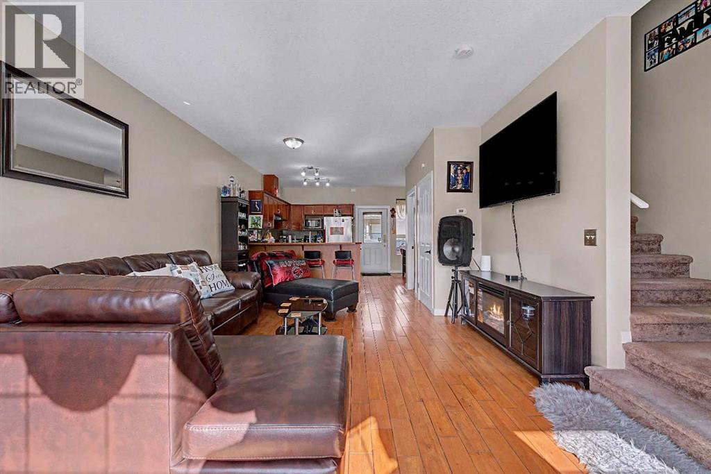 402, 2005 Luxstone Boulevard Sw, Airdrie, Alberta  T4B 3J9 - Photo 4 - A2309648