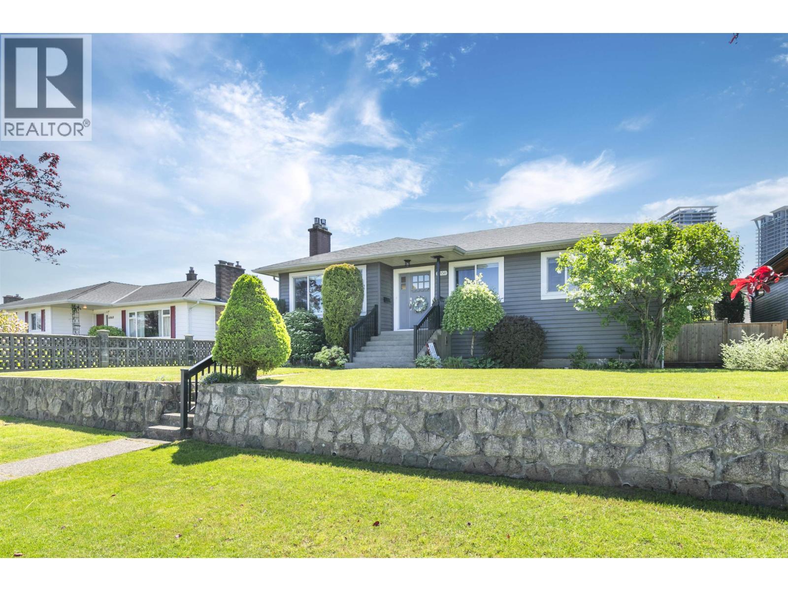 4850 Highlawn Drive, Burnaby, British Columbia  V5C 3T1 - Photo 4 - R3119376