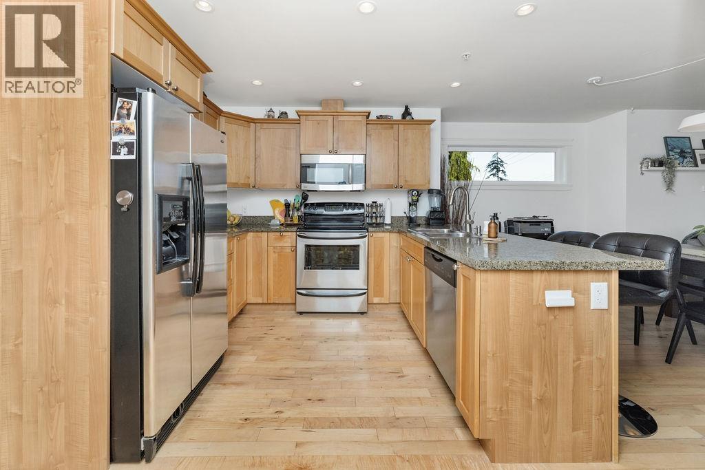 3 728 Gibsons Way, Gibsons, British Columbia  V0N 1V9 - Photo 5 - R3080885