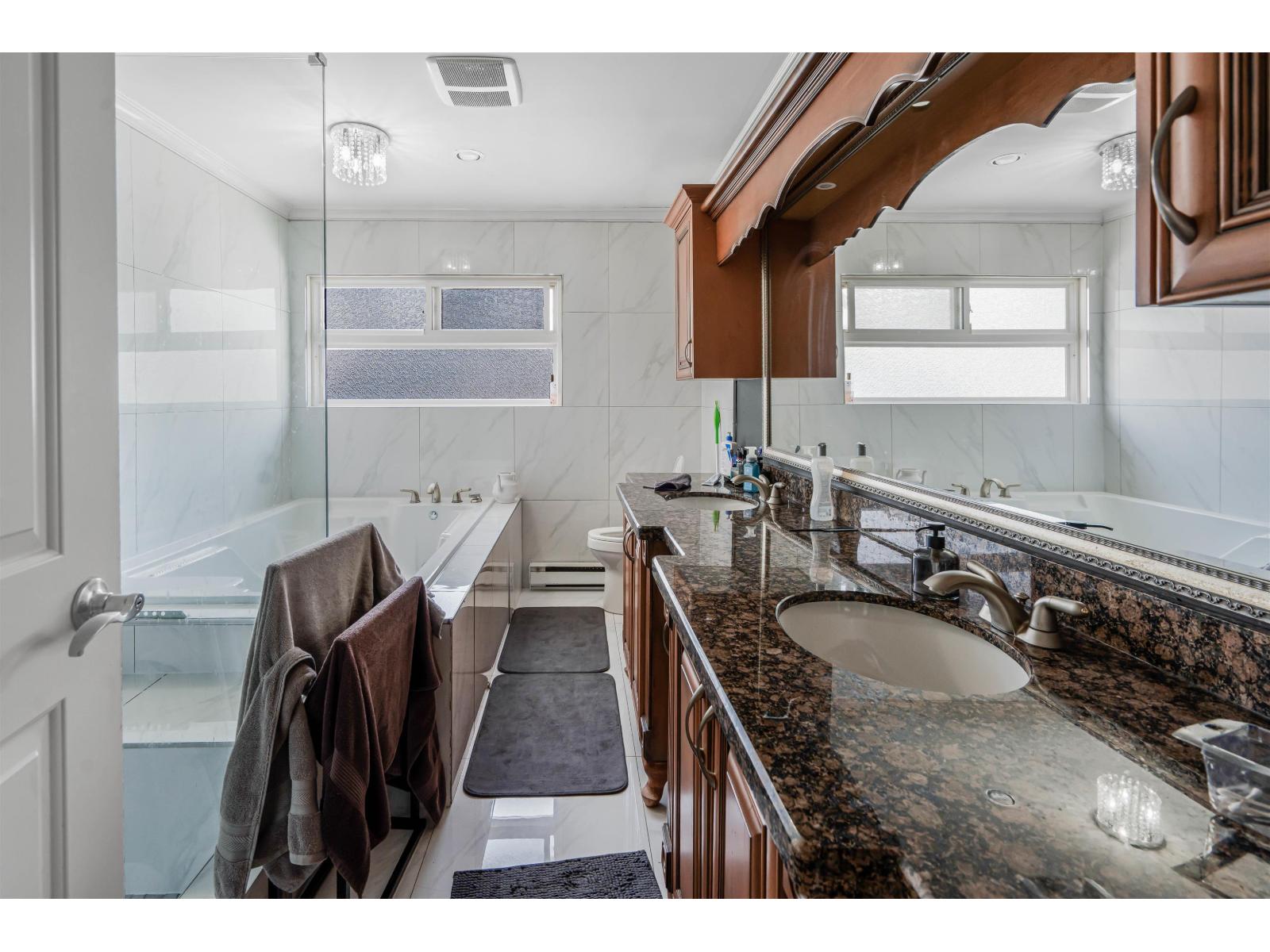 6753 134a Street, Surrey, British Columbia  V3W 5W2 - Photo 30 - R3123402