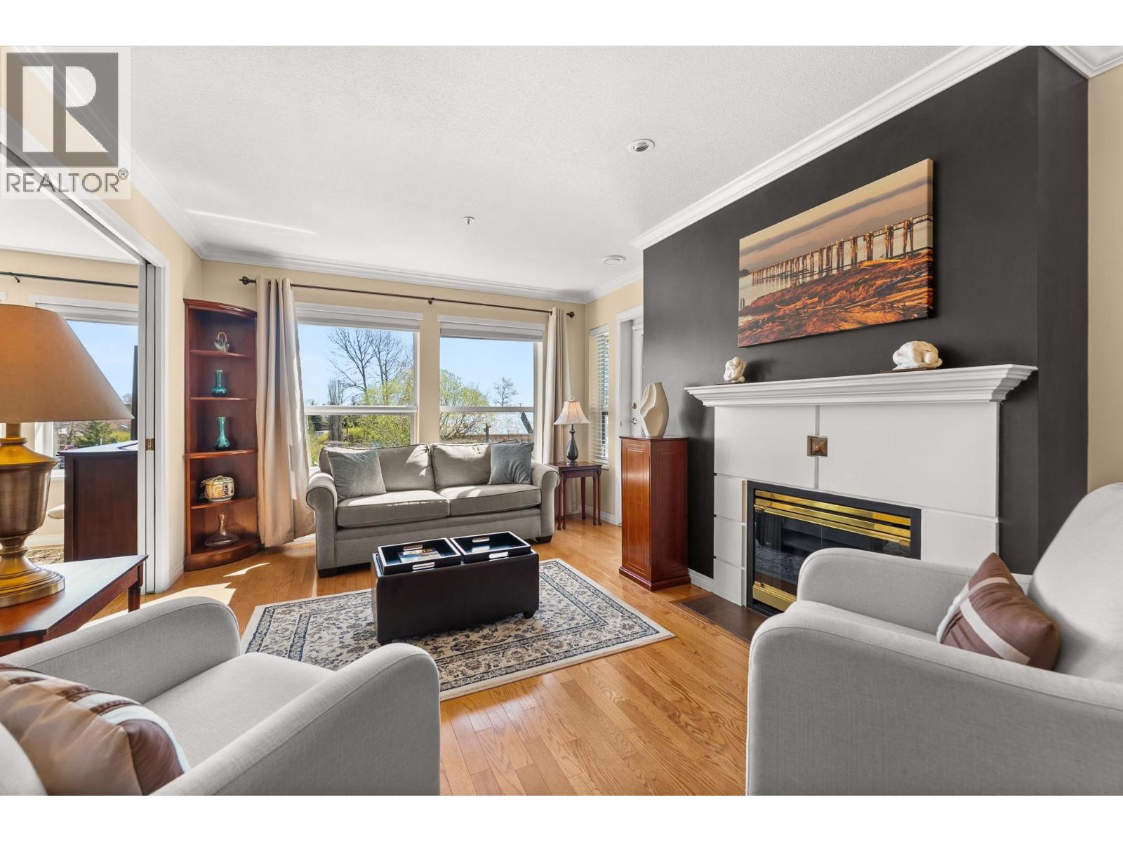 225 12931 RAILWAY AVENUE, Richmond, British Columbia