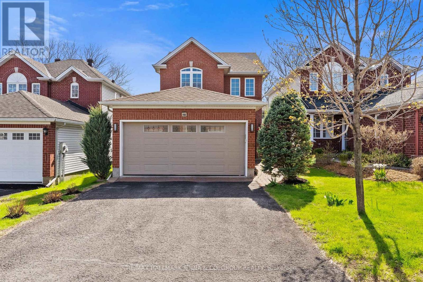 106 BLOOMINGDALE STREET, Ottawa, Ontario