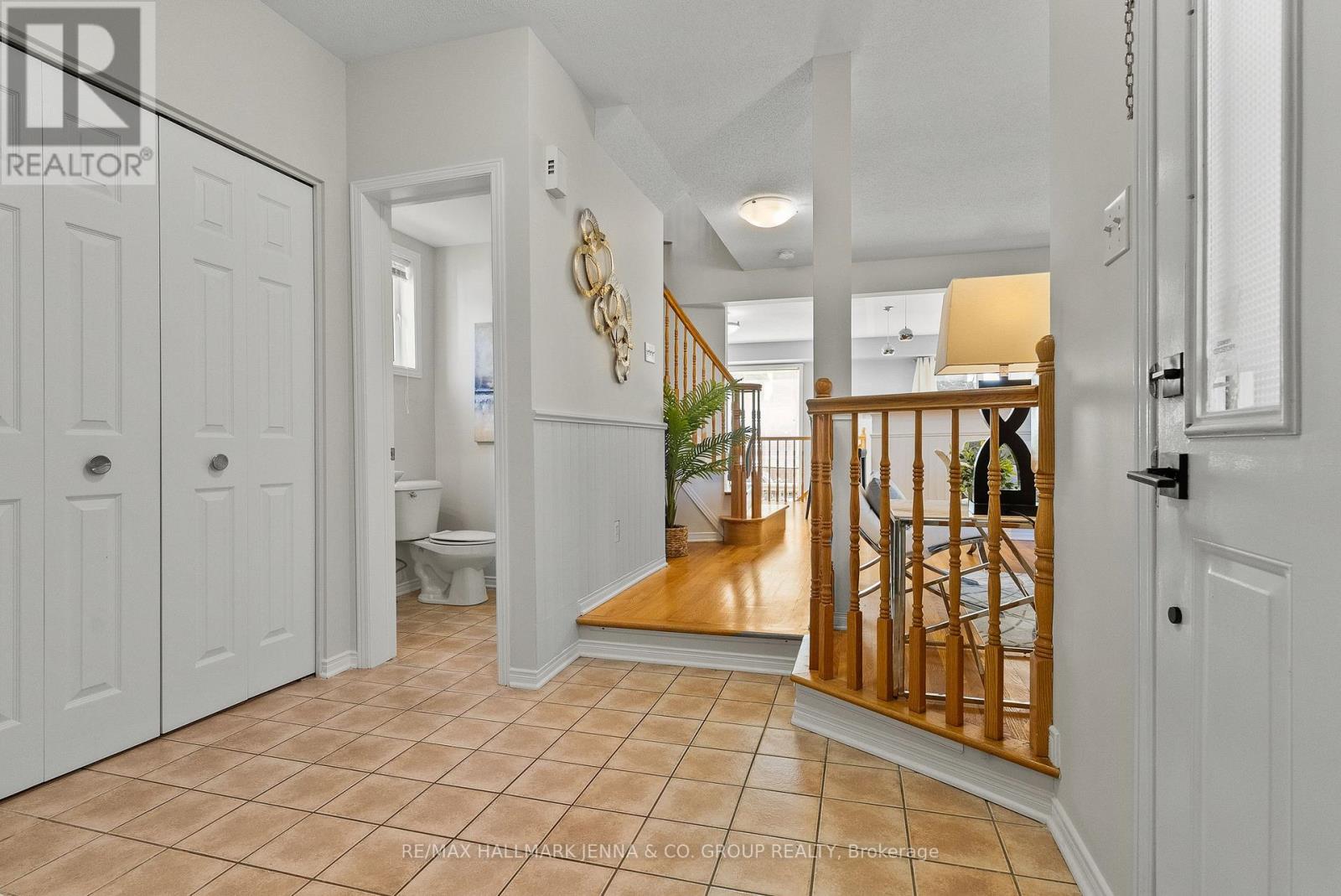 106 Bloomingdale Street, Ottawa, Ontario  K2C 4A4 - Photo 4 - X13125214