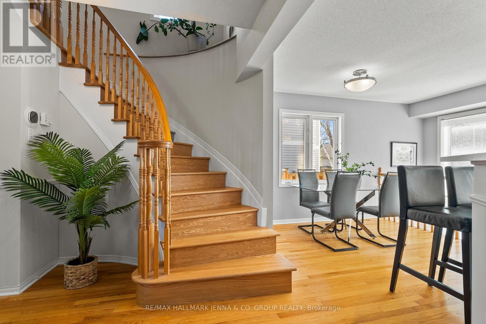 106 Bloomingdale Street, Ottawa, Ontario  K2C 4A4 - Photo 8 - X13125214