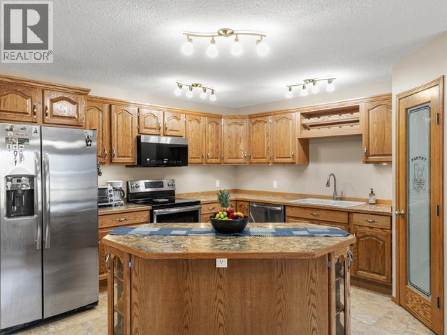 6-22 Caprice Court, Whitehorse, Yukon  Y1A 0N6 - Photo 11 - 17259