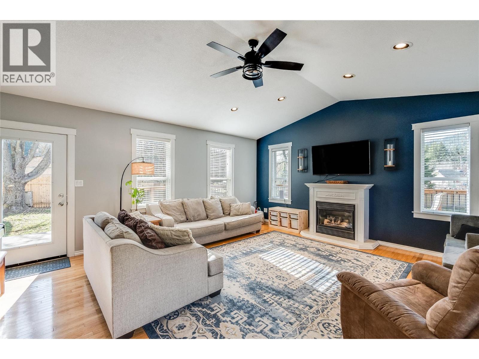 2451 Cunningham Road, Slocan Park, British Columbia  V0G 2E0 - Photo 32 - 10383257