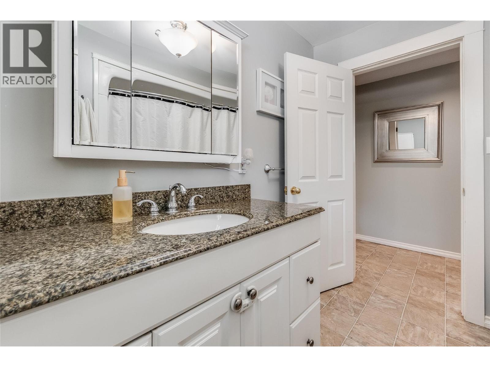 2451 Cunningham Road, Slocan Park, British Columbia  V0G 2E0 - Photo 16 - 10383257