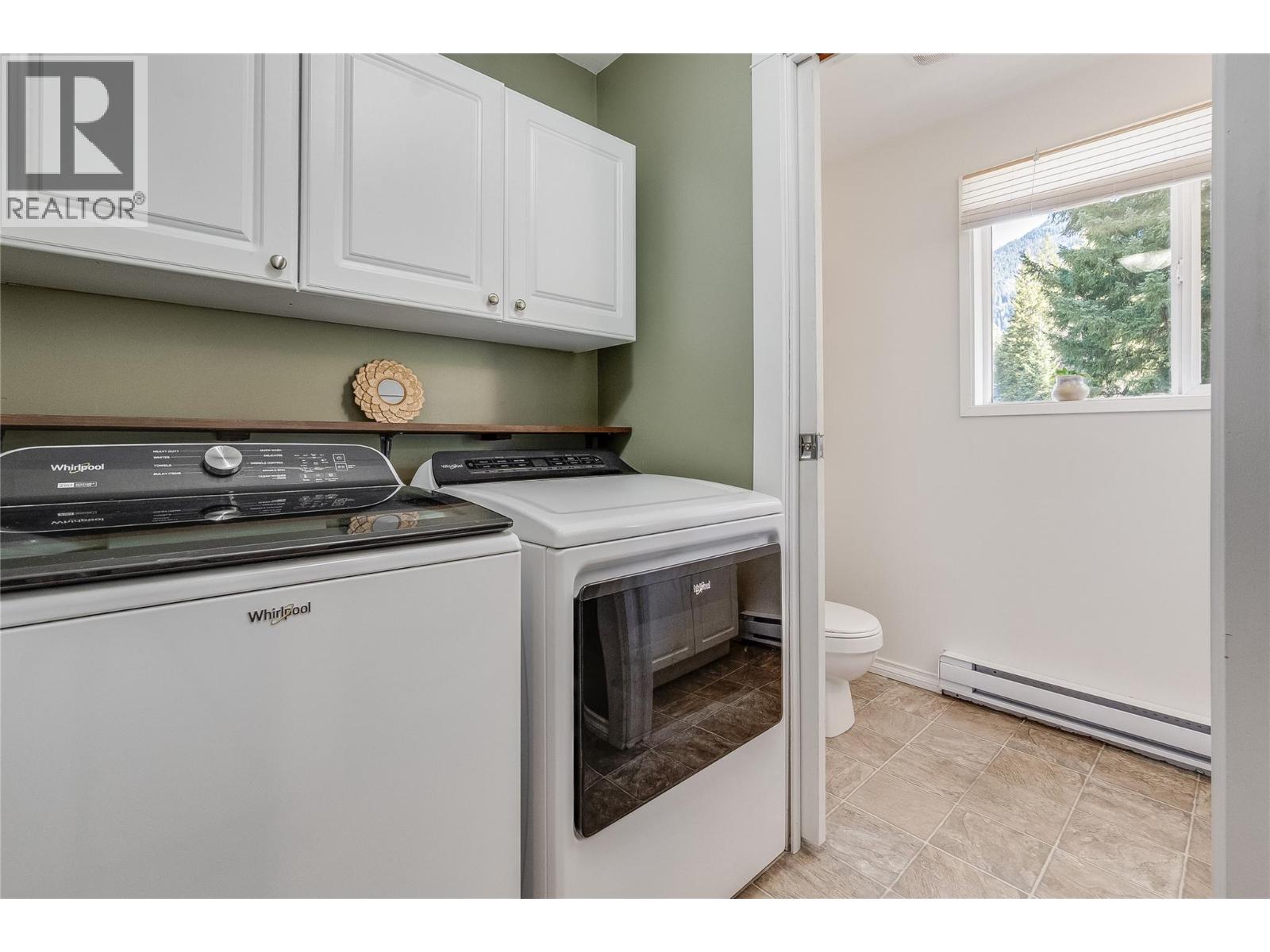 2451 Cunningham Road, Slocan Park, British Columbia  V0G 2E0 - Photo 19 - 10383257