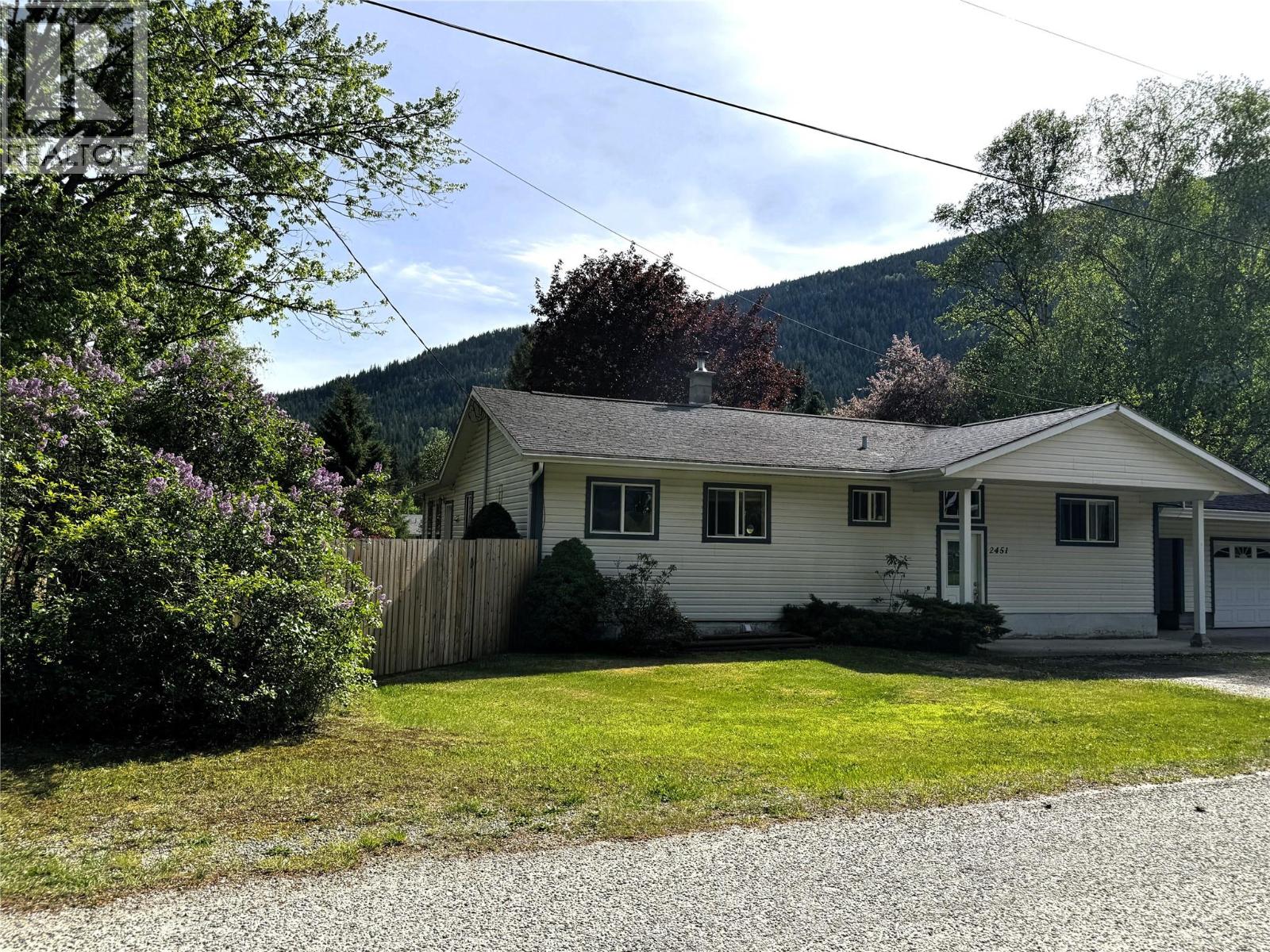 2451 Cunningham Road, Slocan Park, British Columbia  V0G 2E0 - Photo 4 - 10383257