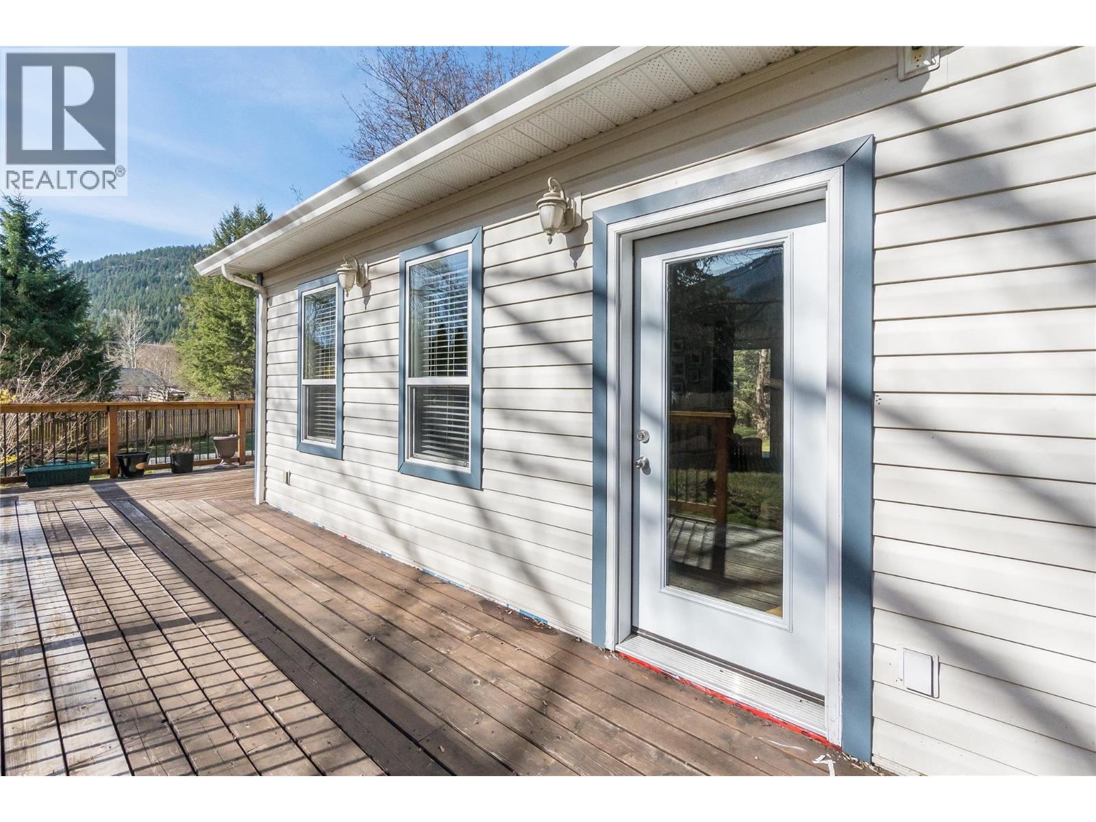 2451 Cunningham Road, Slocan Park, British Columbia  V0G 2E0 - Photo 49 - 10383257