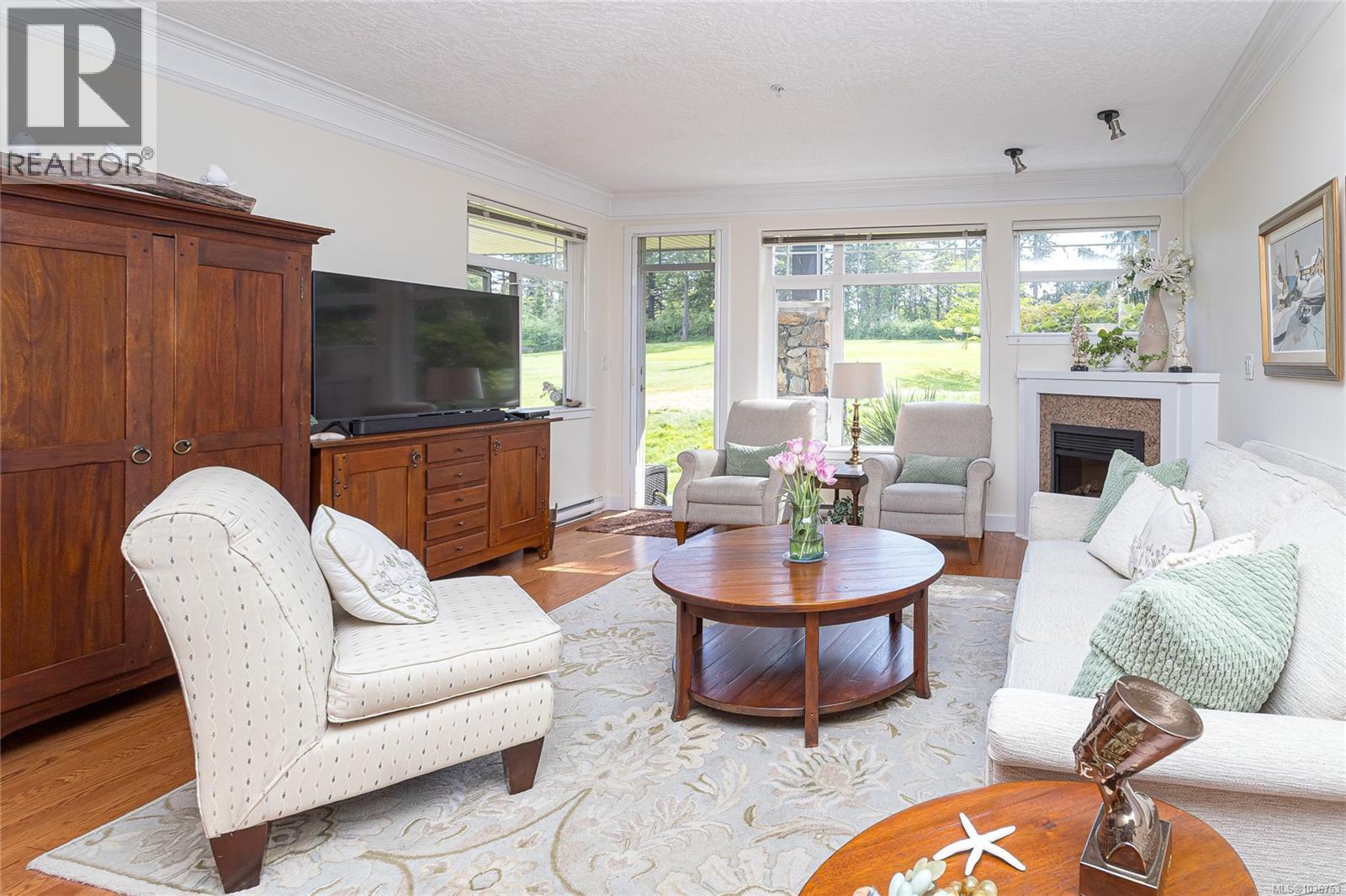 104d 1115 Craigflower Rd, Esquimalt, British Columbia V9A 7R1 - Photo 5 - 1036753